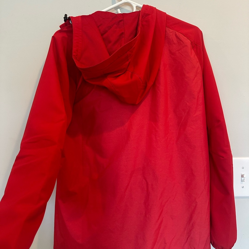 Red rain jacket - Picture 2 of 2
